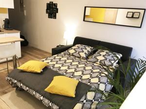 Appartement Studio face au Parc des Expos 3km de l'HyperCentre : photos des chambres