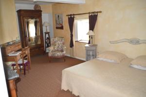 Hebergement Le Seuil Des Champs : Chambre Lits Jumeaux Standard