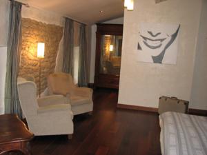 Chambres d'hotes/B&B Chambres d'Hotes Domaine Saint-Joly : photos des chambres