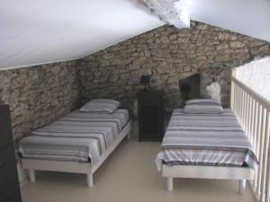 Chambres d'hotes/B&B Chambres d'Hotes Domaine Saint-Joly : photos des chambres