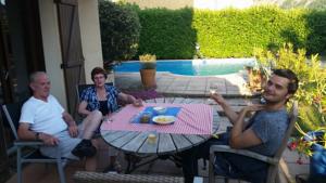 Appartement Au Paradis des Grillons : photos des chambres