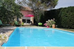 Chambres d'hotes/B&B ENTRE AVIGNON et PONT DU GARD : Chambre Double avec Salle de Bains Privative