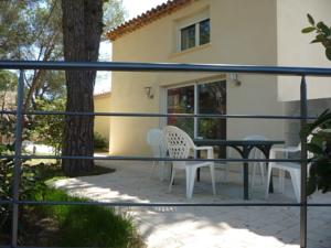 Chambres d'hotes/B&B Sous les pins : photos des chambres