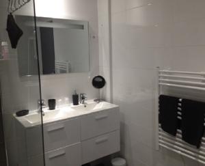 Chambres d'hotes/B&B La Batisse chambres d'hotes : photos des chambres