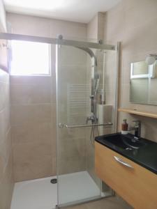 Hebergement Mas Les Romarins : photos des chambres