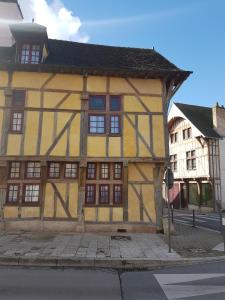 Appartement historique a Troyes : photos des chambres