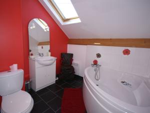 Hebergement Maison De Vacances - Montclera 2 : photos des chambres
