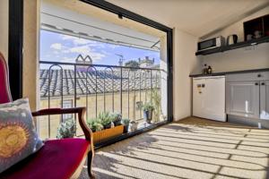 Hebergement Uzes Townhouse with Loggia & Views : photos des chambres