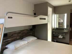 Hotel ibis budget Annecy Poisy : Chambre Triple