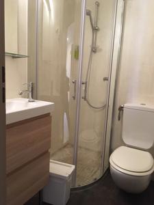 Brit Hotel Salon de Provence : photos des chambres