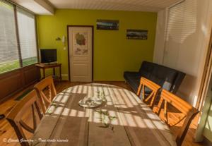 Appartement Village de Nasbinals : photos des chambres