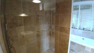 Hebergement Domaine du Lieu des Brocs : photos des chambres