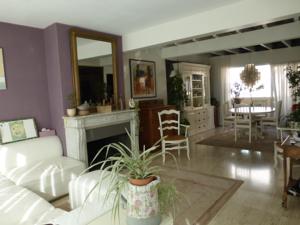 Appartement Perpi entre Mer et Montagne : Appartement avec Terrasse