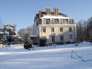 Chambres d'hotes/B&B Chateau Des Arches : Chambre Quadruple Supérieure 
