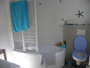 Hebergement villa provencal avec piscine a vias de 10 personnes : photos des chambres