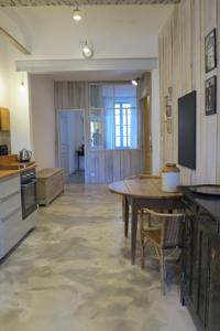 Appartement Petite Bourgade : photos des chambres
