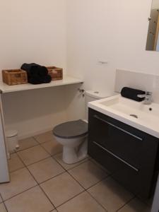 Appartement Studio L'Avenir : photos des chambres