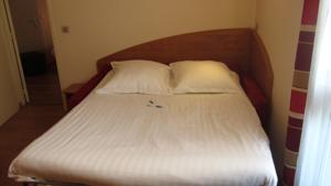Hotel Kyriad Nimes Ouest : photos des chambres