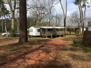 Hebergement Le Camping de Villandraut : photos des chambres