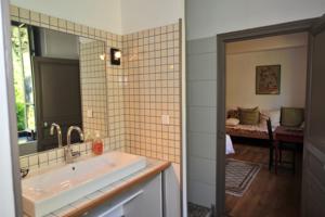 Chambres d'hotes/B&B La Forge de Montolieu : photos des chambres