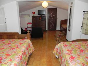 Chambres d'hotes/B&B Mas des Genets d'Or - Les Chambres d'Hotes : Chambre Familiale