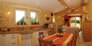 Hebergement Gites Domaine des Machottes : Maison 3 Chambres