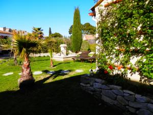 Hebergement L'OLIVA : Chambre Double - Vue sur Jardin