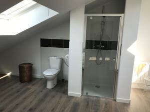 Hebergement Maison d'hotes : Chambre Double avec Salle de Bains Privative