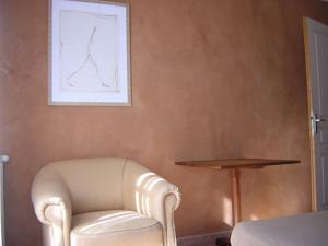 Chambres d'hotes/B&B La Rialhe : Chambre Familiale avec Salle de Bains Privative