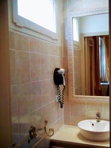 Hotel La Mirabelle-casteil : photos des chambres