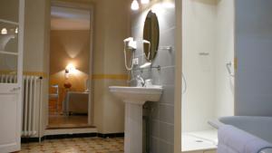 Hotel Le Relais Notre Dame : Chambre Quadruple Supérieure 