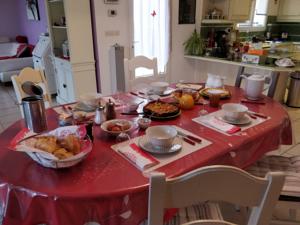 Chambres d'hotes/B&B les chenes chez jo et aime : photos des chambres
