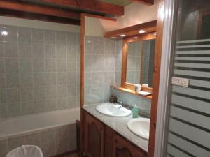 Chambres d'hotes/B&B En Azemar : photos des chambres