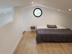 Hebergement La Cigale se prelasse aux Lacs et dans le jacuzzi : Maison 1 Chambre avec Mezzanine et Jacuzzi Privé