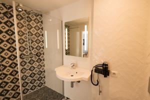 Hotel des Lys (ex Hotel Richaud) : photos des chambres