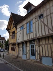Appartement historique a Troyes : photos des chambres