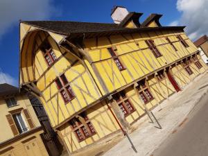 Appartement historique a Troyes : photos des chambres