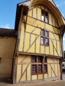 Appartement historique a Troyes : photos des chambres