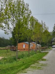 Hebergement Les chalets de Bes Le Montagnol : photos des chambres