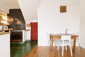 Appartement Loft ensoleille (metro climatisation) : photos des chambres