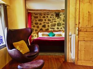 Hebergement Chambre d'Hotes La Grange des Ecrins : photos des chambres