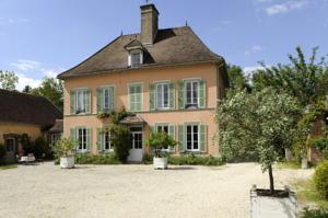 Hebergement Le domaine des Beauchots : Chambre Familiale - Vue sur Jardin