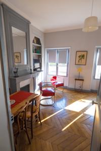 Appartement La Cour des Chevau-Legers : photos des chambres
