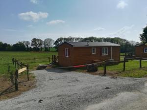 Hebergement Les chalets de Bes Le Montagnol : photos des chambres