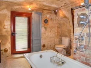 Hebergement House Le troglo bleu 2 : photos des chambres