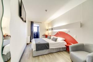 Brit Hotel Porte d’Espagne*** : Chambre Familiale Confort