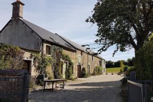 Hebergement La Maison des Druides : Maison 3 Chambres