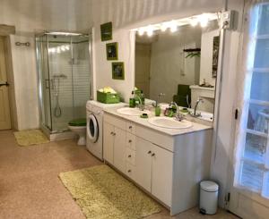 Hebergement L'Enclos du Micocoulier : photos des chambres