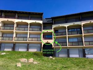 Appartement Charmant T2 renove proche du centre ville : photos des chambres
