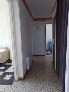 St Gauderique, Appartement 2 Chambres avec Parking : photos des chambres